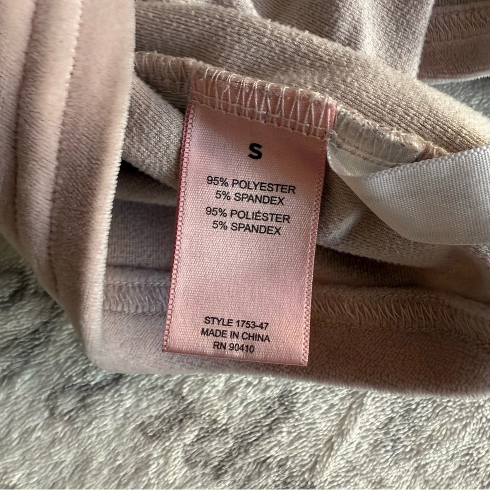 Juicy Couture | women's medium sleepwear cropped Blush Pink Hoodie y2k - Picture 5 of 5